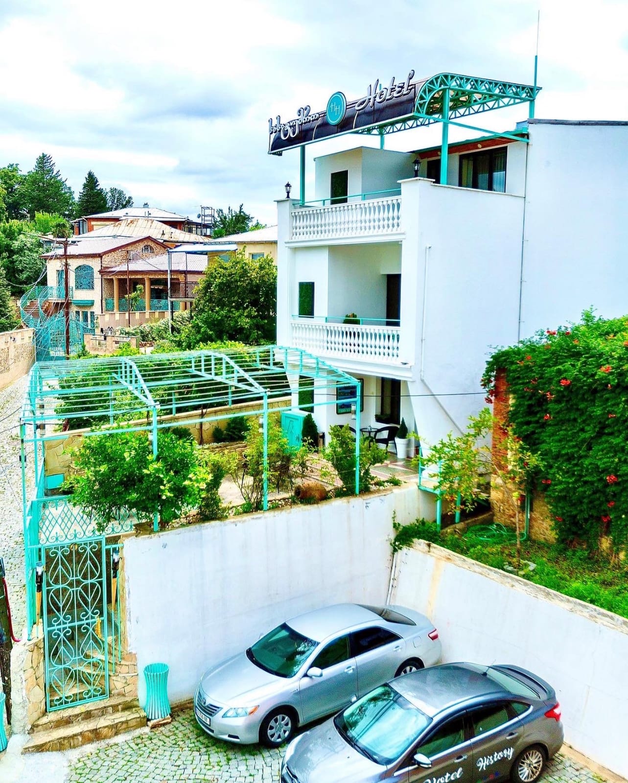 Private parking for guests